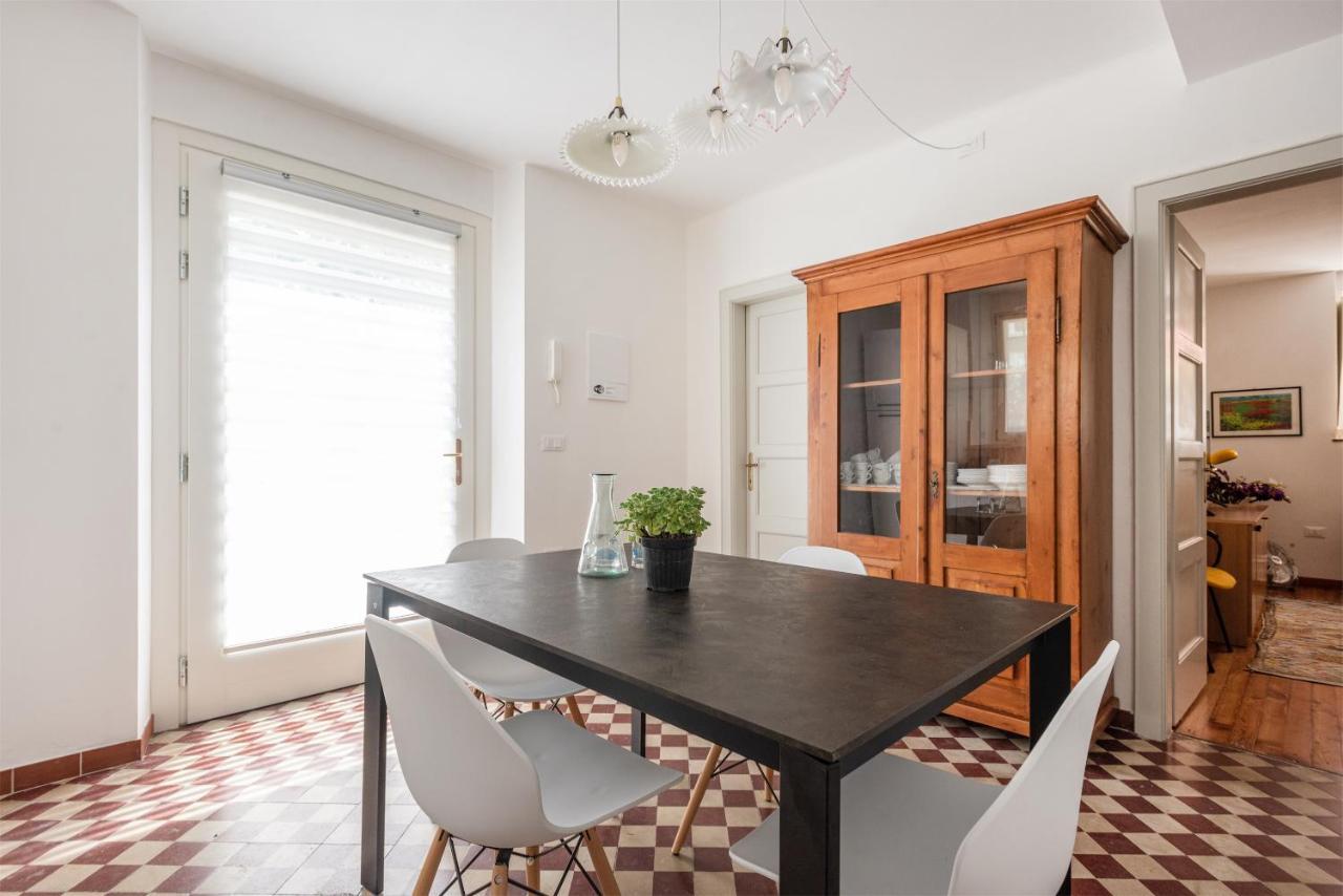 Ferienwohnung Casa Internazionale Riva del Garda Exterior foto