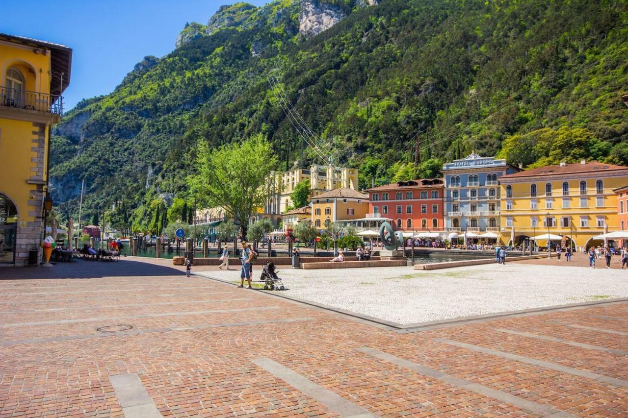 Ferienwohnung Casa Internazionale Riva del Garda Exterior foto